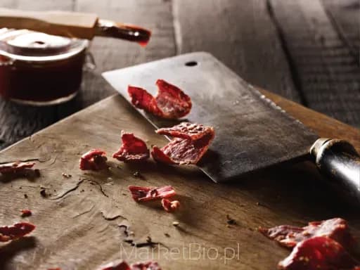 Czy suszona wołowina jest zdrowa? Odkryj jej zalety i ryzyka zdrowotne