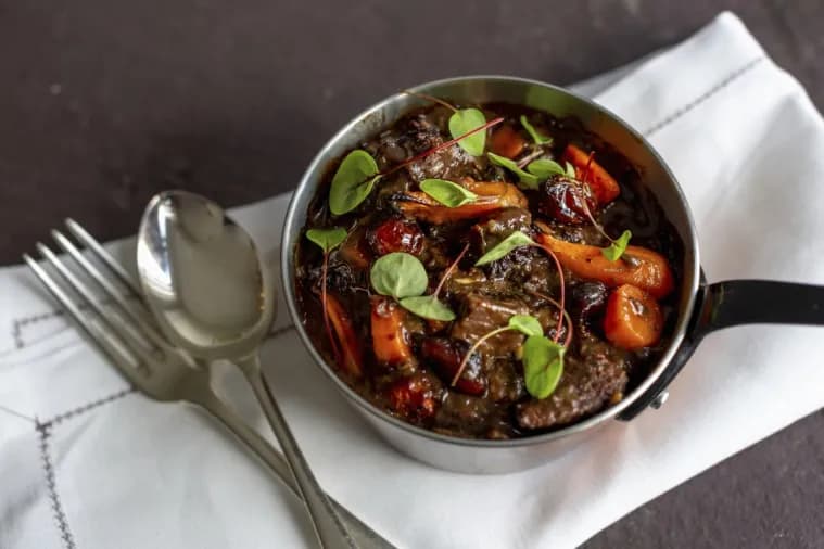 Jak zrobić, żeby wołowina była miękka i soczysta w prosty sposób